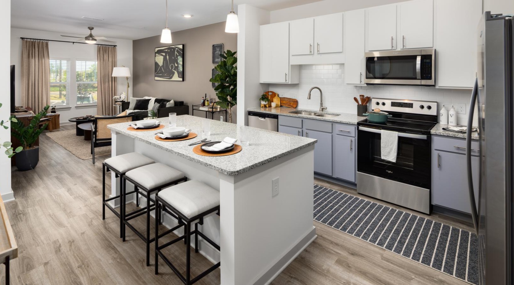 pendant lighting over kitchen island